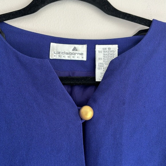 Liz Claiborne dresses - vintage jacket blazer  size 8 with golden buttons lined - Picture 2 of 4